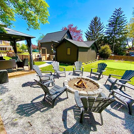 Stylish Downtown Kingsville Getaway With Putting Green, Firepit & Games 외부 사진